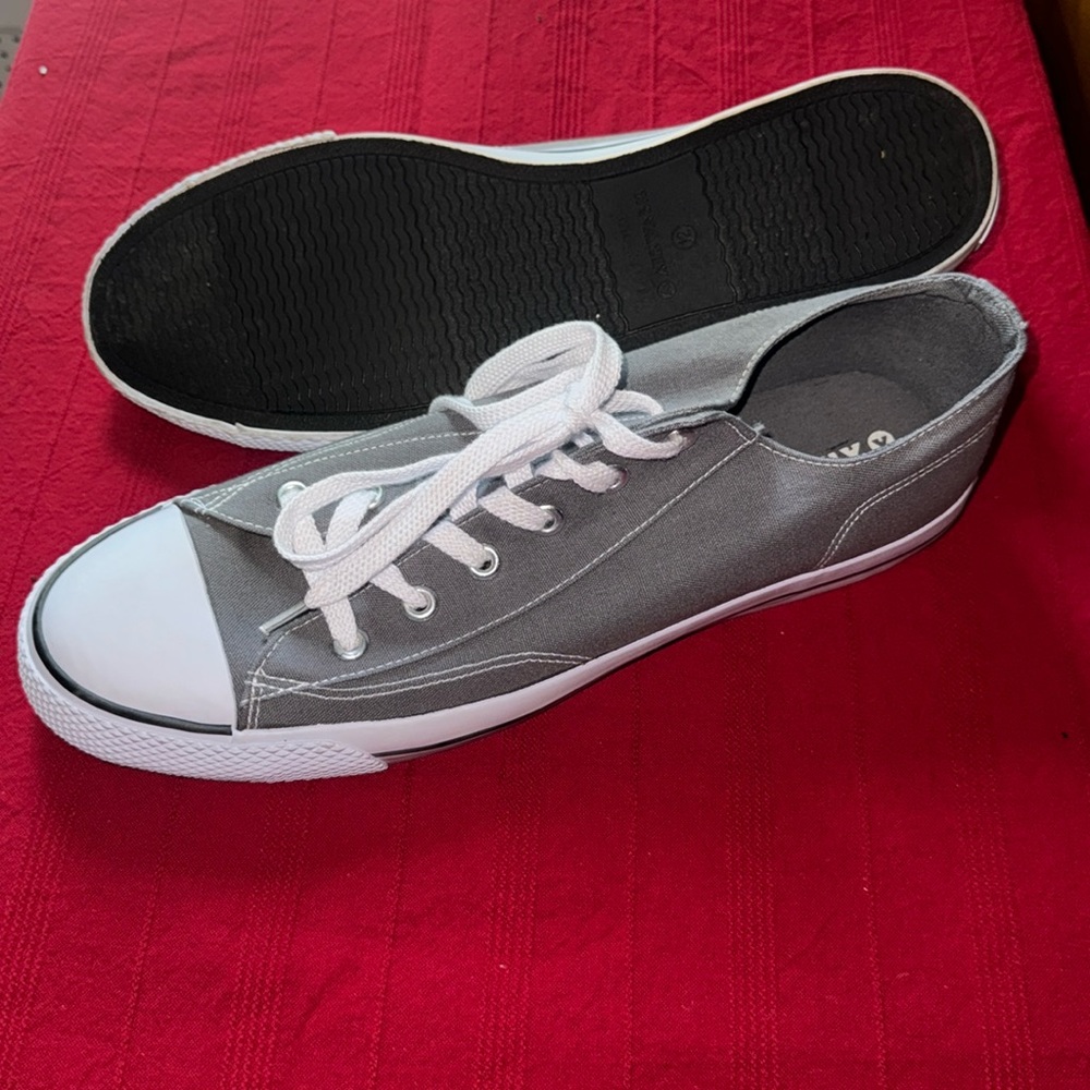 Men’s Grey AirWalk Sneakers